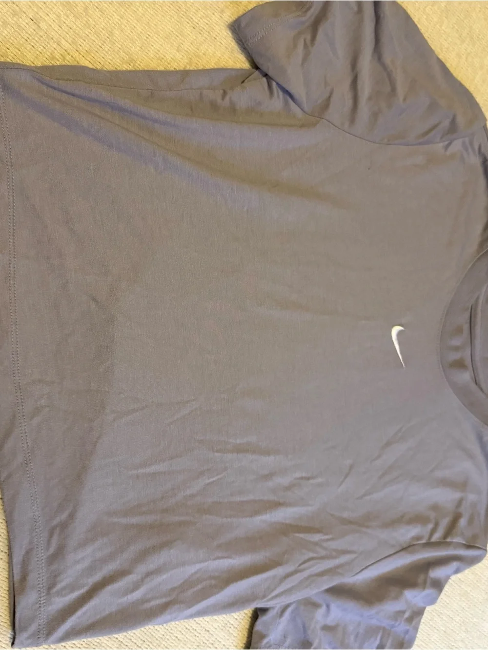 Nike The Nike Tee Slim Fit T-Shirt - Light Lavender
